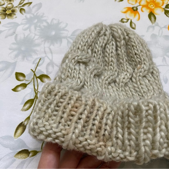 Set of 2 Knit Beanies - Picture 5 of 5